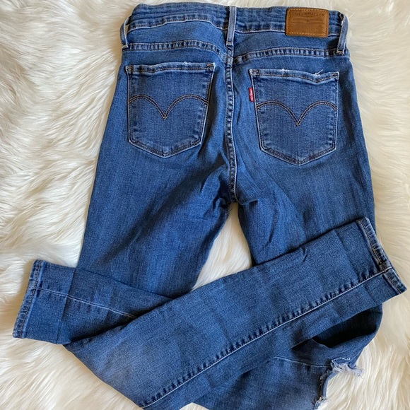 Levis 711 Skinny Jeans - Picture 6 of 6